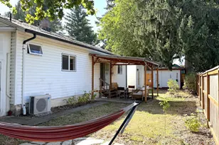 12839 SE Raymond St, Portland, OR 97236 - Photo 41