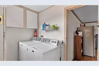 500 7th Ave, Sweet Home, OR 97386 - Photo 11