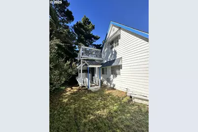 6835 SW Galley Ave, Lincoln City, OR 97367 - Photo 23