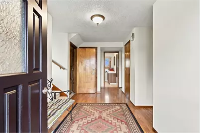 1090 NW 13th Ave, Canby, OR 97013 - Photo 5