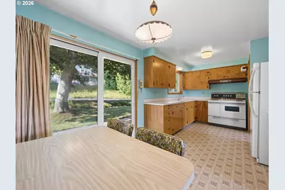 225 SW 4th St, Troutdale, OR 97060 - Photo 15