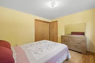 225 SW 4th St, Troutdale, OR 97060 - Photo 21