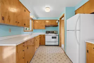 225 SW 4th St, Troutdale, OR 97060 - Photo 13