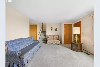 225 SW 4th St, Troutdale, OR 97060 - Photo 11