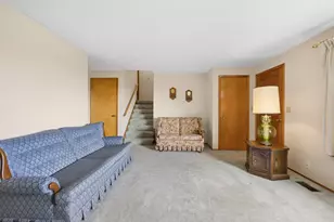 225 SW 4th St, Troutdale, OR 97060 - Photo 11