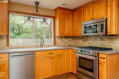 10170 SW Siletz Dr, Tualatin, OR 97062 - Photo 13