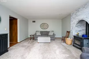 10170 SW Siletz Dr, Tualatin, OR 97062 - Photo 17