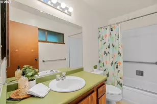 7740 SW Barnes Rd, Portland, OR 97225 - Photo 19
