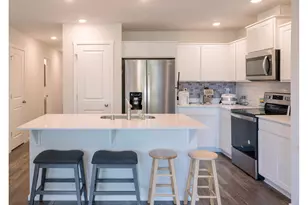10225 NE 79th Ct, Vancouver, WA 98662 - Photo 5