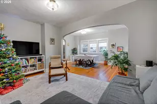 318 N Fremont St, Portland, OR 97227 - Photo 9