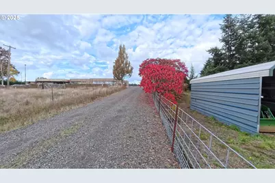 34125 E Lacomb Rd, Lebanon, OR 97355 - Photo 17