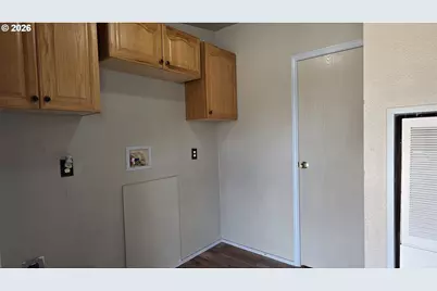 34125 E Lacomb Rd, Lebanon, OR 97355 - Photo 25