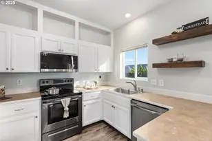 51692 SE 3rd St, Scappoose, OR 97056 - Photo 9