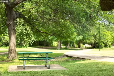 8960 SW Vermillion Dr, Tualatin, OR 97062 - Photo 25