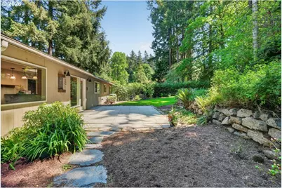 2584 Park Rd, Lake Oswego, OR 97034 - Photo 37