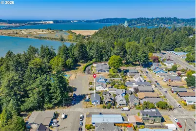892 Colorado Ave, North Bend, OR 97459 - Photo 29