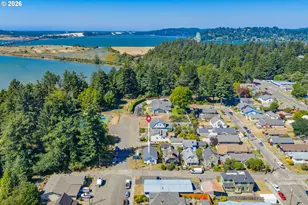 892 Colorado Ave, North Bend, OR 97459 - Photo 29