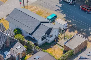 892 Colorado Ave, North Bend, OR 97459 - Photo 5