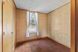 892 Colorado Ave, North Bend, OR 97459 - Photo 17
