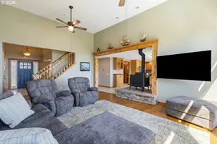 660 18th Ave, Coos Bay, OR 97420 - Photo 9