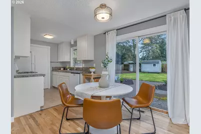 17901 Tualata Ave, Lake Oswego, OR 97035 - Photo 17