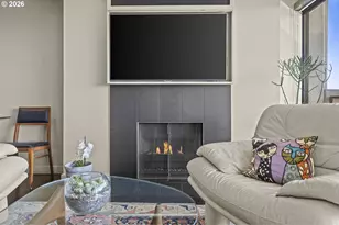 2211 SW 1st Ave, Portland, OR 97201 - Photo 9