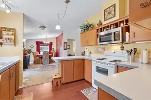 13249 SE Schiller St, Portland, OR 97236 - Photo 7