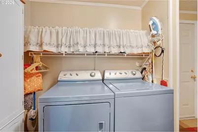 13249 SE Schiller St, Portland, OR 97236 - Photo 27