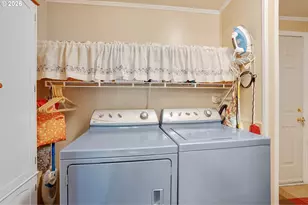 13249 SE Schiller St, Portland, OR 97236 - Photo 27