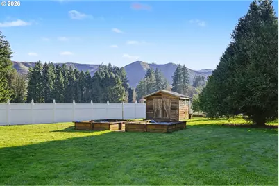 43950 McKenzie Hwy, Walterville, OR 97489 - Photo 37