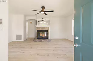 7040 N Lombard St, Portland, OR 97203 - Photo 9