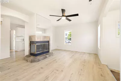 7040 N Lombard St, Portland, OR 97203 - Photo 11