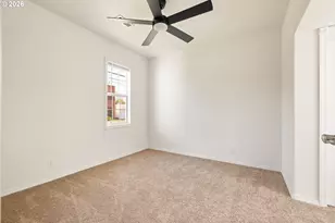 7040 N Lombard St, Portland, OR 97203 - Photo 17