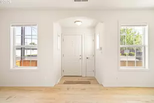 7040 N Lombard St, Portland, OR 97203 - Photo 7