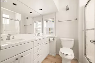 7040 N Lombard St, Portland, OR 97203 - Photo 21