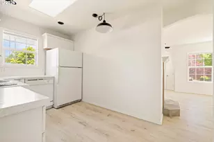 7040 N Lombard St, Portland, OR 97203 - Photo 13