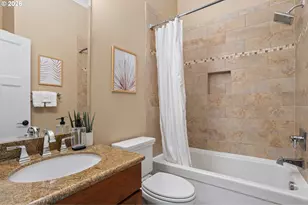 11085 NW Eggers Ct, Portland, OR 97229 - Photo 13