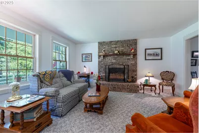 75325 Mosby Creek Rd, Cottage Grove, OR 97424 - Photo 11