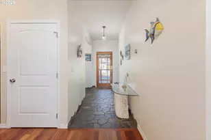 556 NW 56th St, Newport, OR 97365 - Photo 5