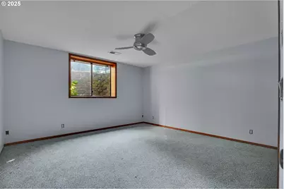 8710 SE 57th Ave, Portland, OR 97206 - Photo 37