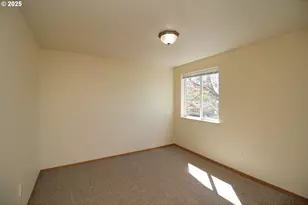 5038 N Vanderbilt St, Portland, OR 97203 - Photo 23