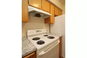 5038 N Vanderbilt St, Portland, OR 97203 - Photo 7