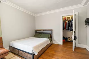 1811 NW Couch St, Portland, OR 97209 - Photo 11