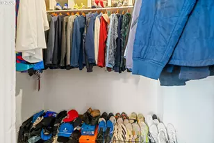 1811 NW Couch St, Portland, OR 97209 - Photo 13