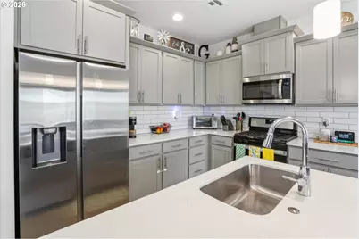 249 E Barbaras Way, Newberg, OR 97132 - Photo 9