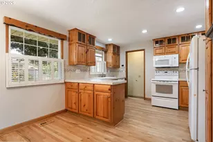 4954 SE Willow St, Milwaukie, OR 97222 - Photo 13