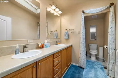 17747 S Greenfield Dr, Oregon City, OR 97045 - Photo 25