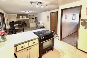 4014 Hyacinth St, Eugene, OR 97404 - Photo 9