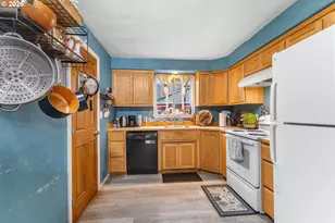 2045 Liberty St NE, Salem, OR 97301 - Photo 5