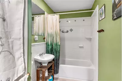 2045 Liberty St NE, Salem, OR 97301 - Photo 9